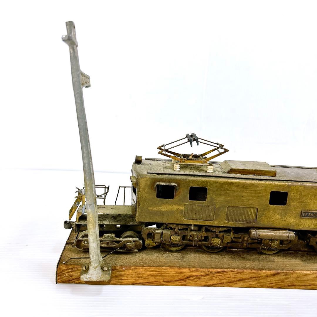 【希少】国鉄EF58 21号機 電気機関車模型／金属製・展示台＆架線柱付き