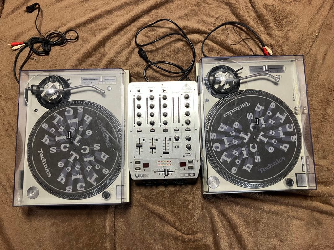 Technics SL-1200MK3Dターンテーブル2台　ミキサーVMX300 Technics SL-1200MK3Dターンテーブル2台 ミキサーVMX300 Technics SL